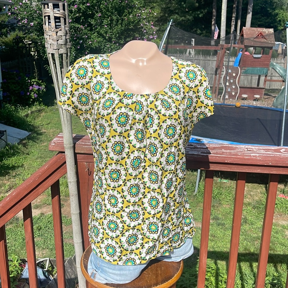 Boden Size 8 Floral Short Sleeve Top/Shirt- Viscose + Linen -Pleated Front